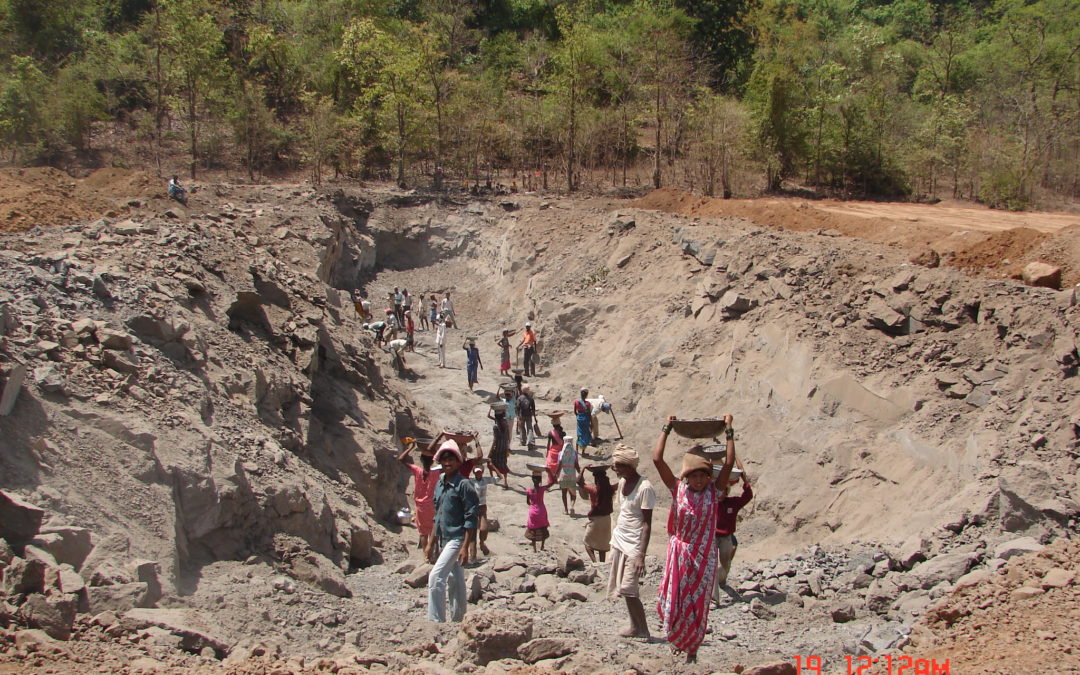 Illegal Sand Mining continues to exploit Rivers in North India